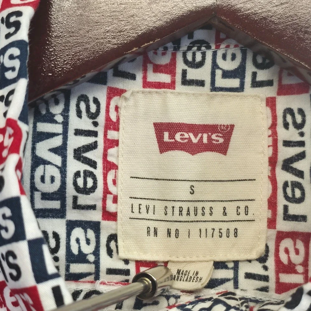 Levi's Men's Short Sleeve Button Up Levi's Logo Shirt‎ Size Small